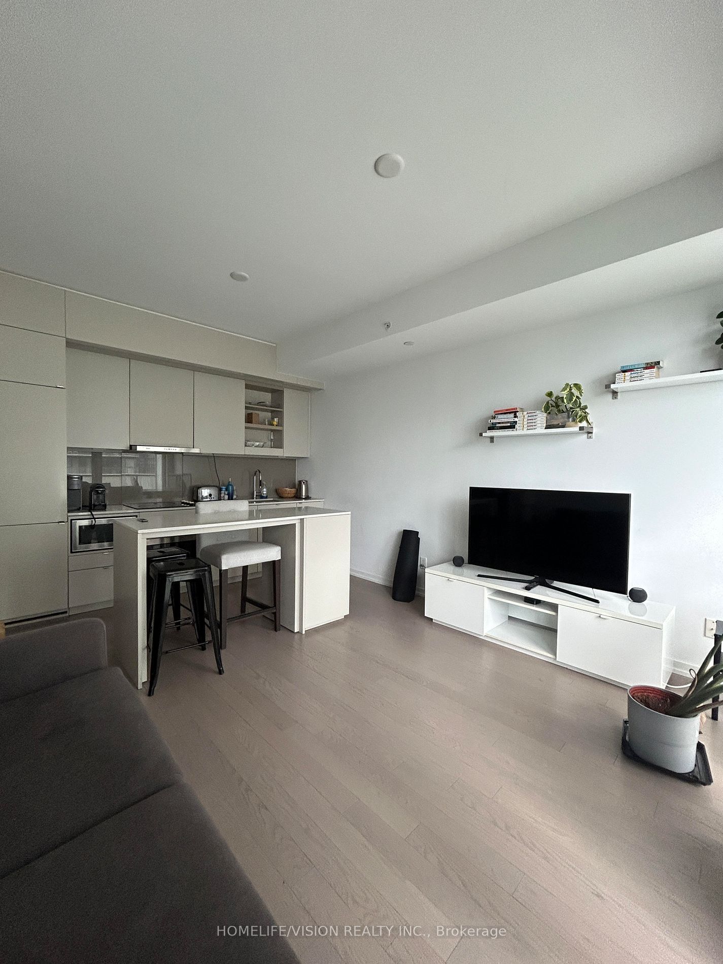 101 Peter St S, unit 2608 for rent