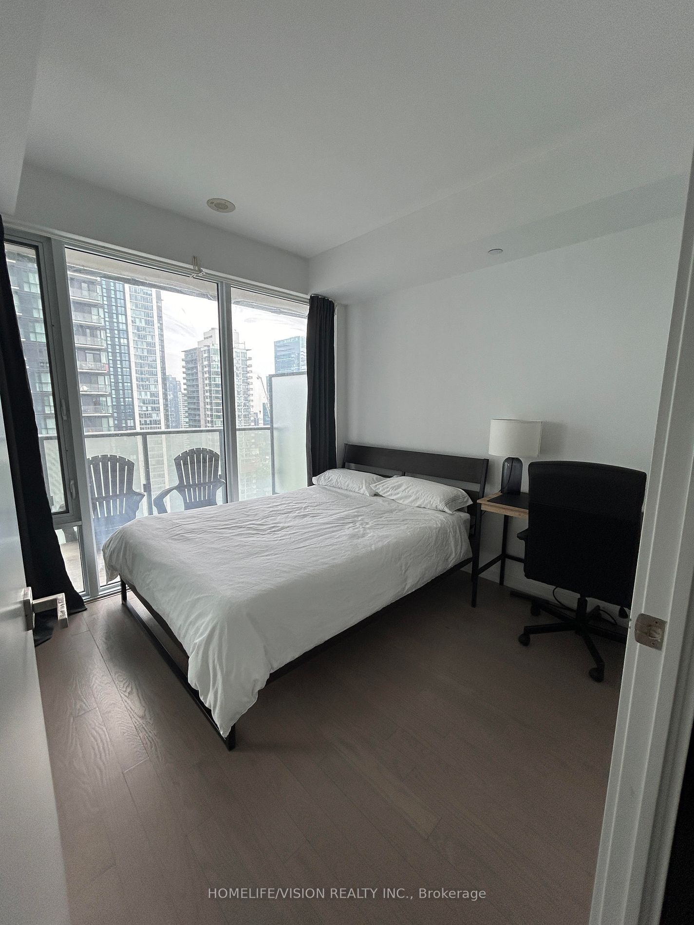 101 Peter St S, unit 2608 for rent