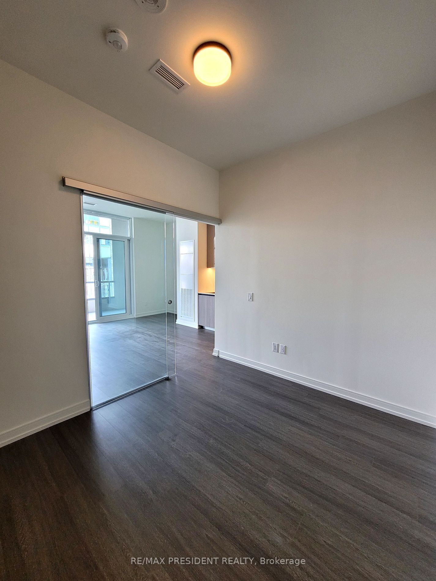 425 Front St E, unit 601 for rent