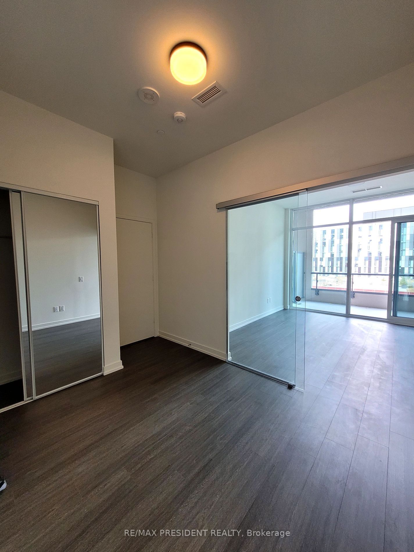 425 Front St E, unit 601 for rent