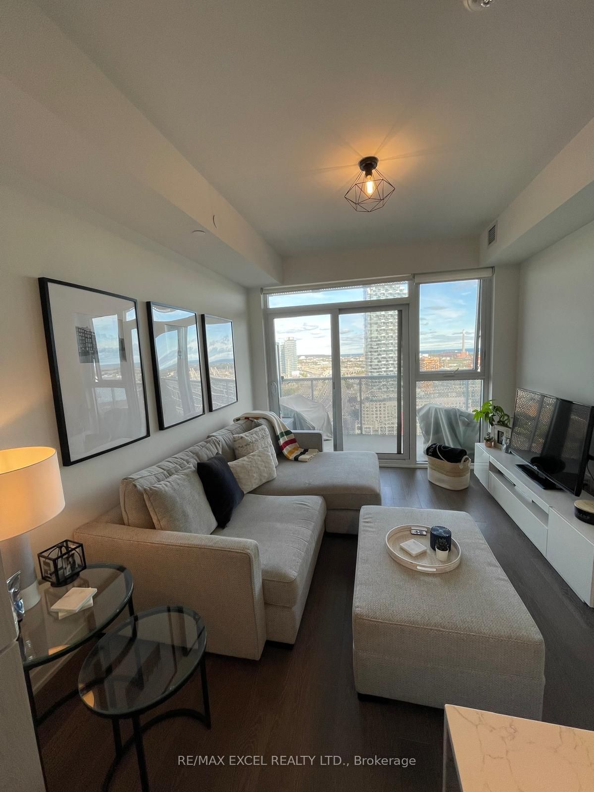 20 Richardson St, unit 2311 for rent