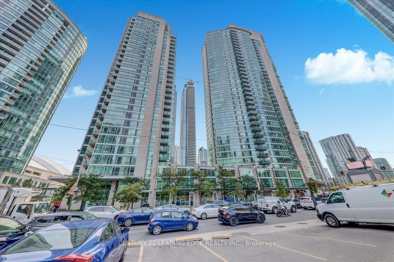 397 Front St W, unit 3105 for rent