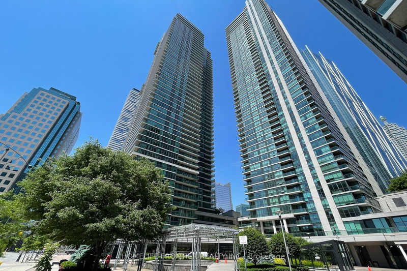 18 Harbour St, unit 1806 for sale