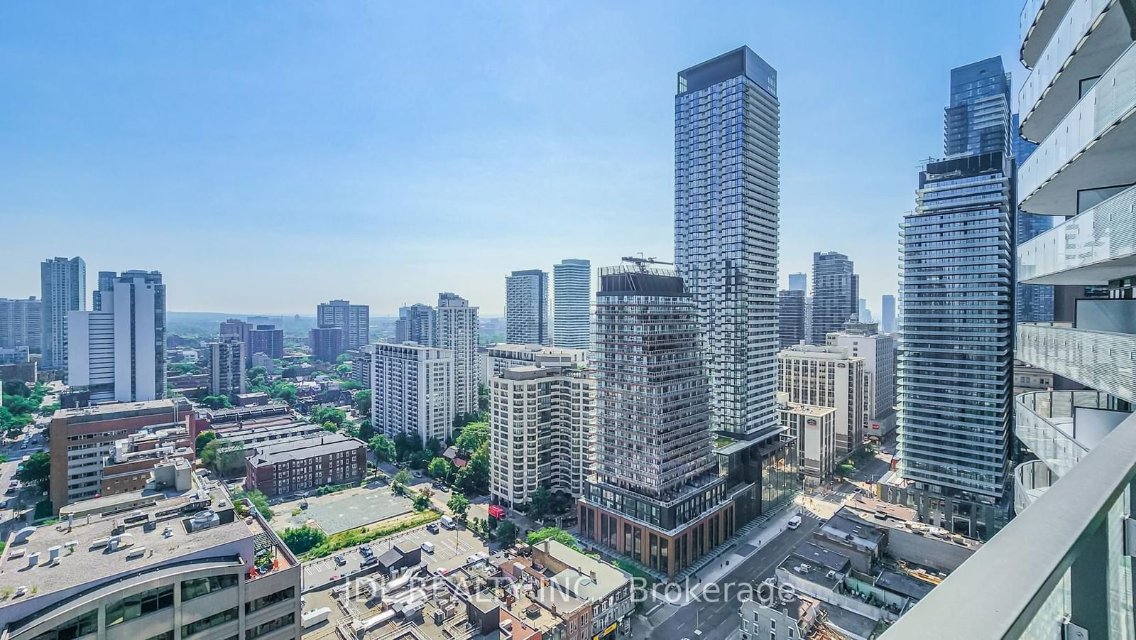 11 Wellesley St W, unit 2212 for rent