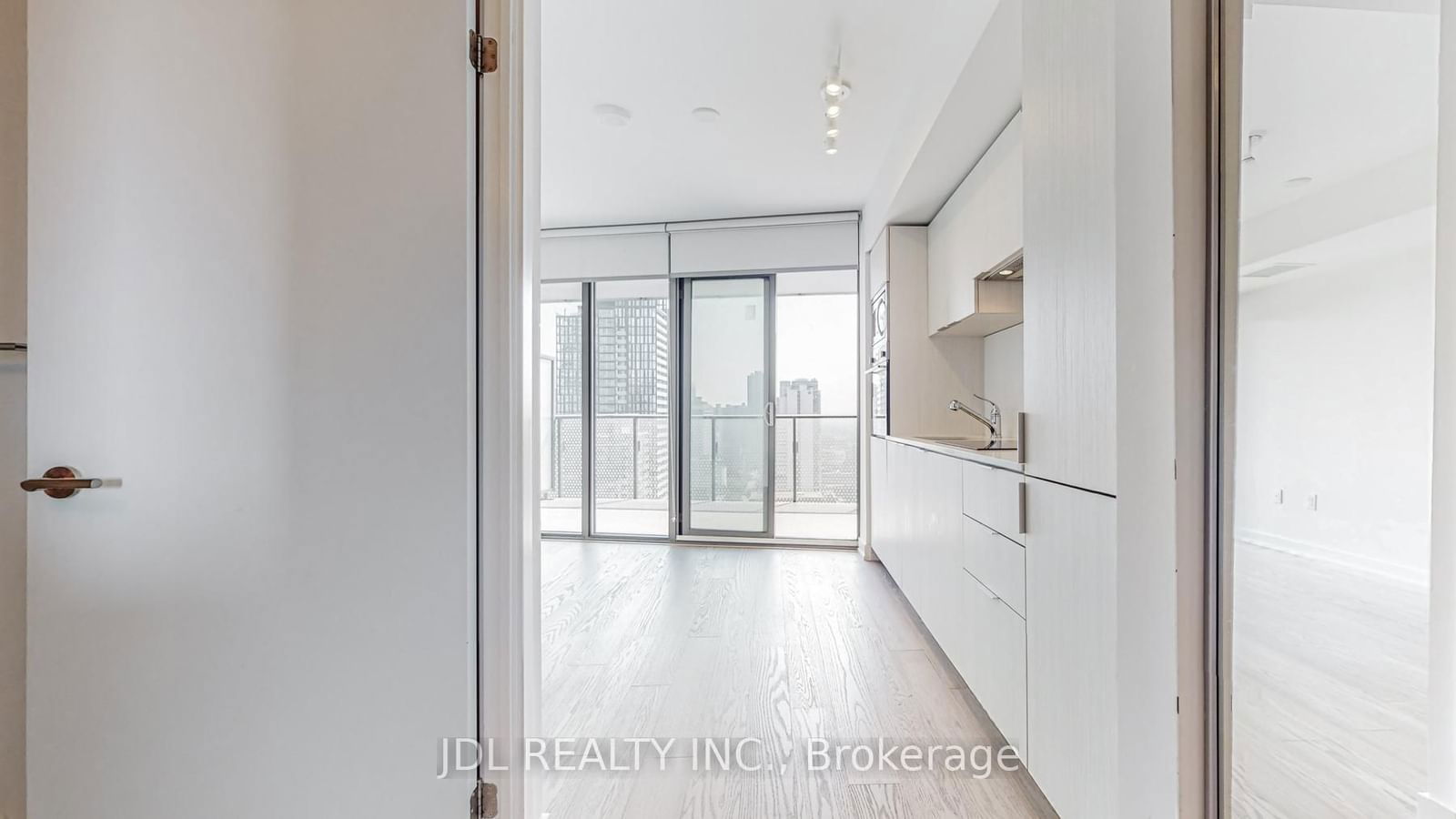 11 Wellesley St W, unit 2212 for rent