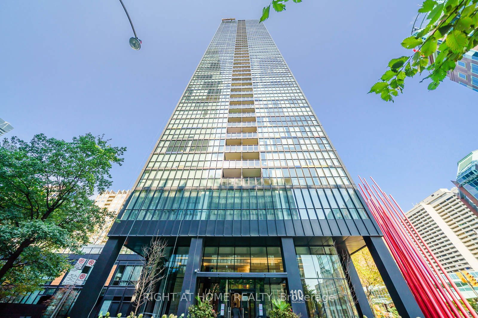 110 Charles St E, unit 1501 for sale