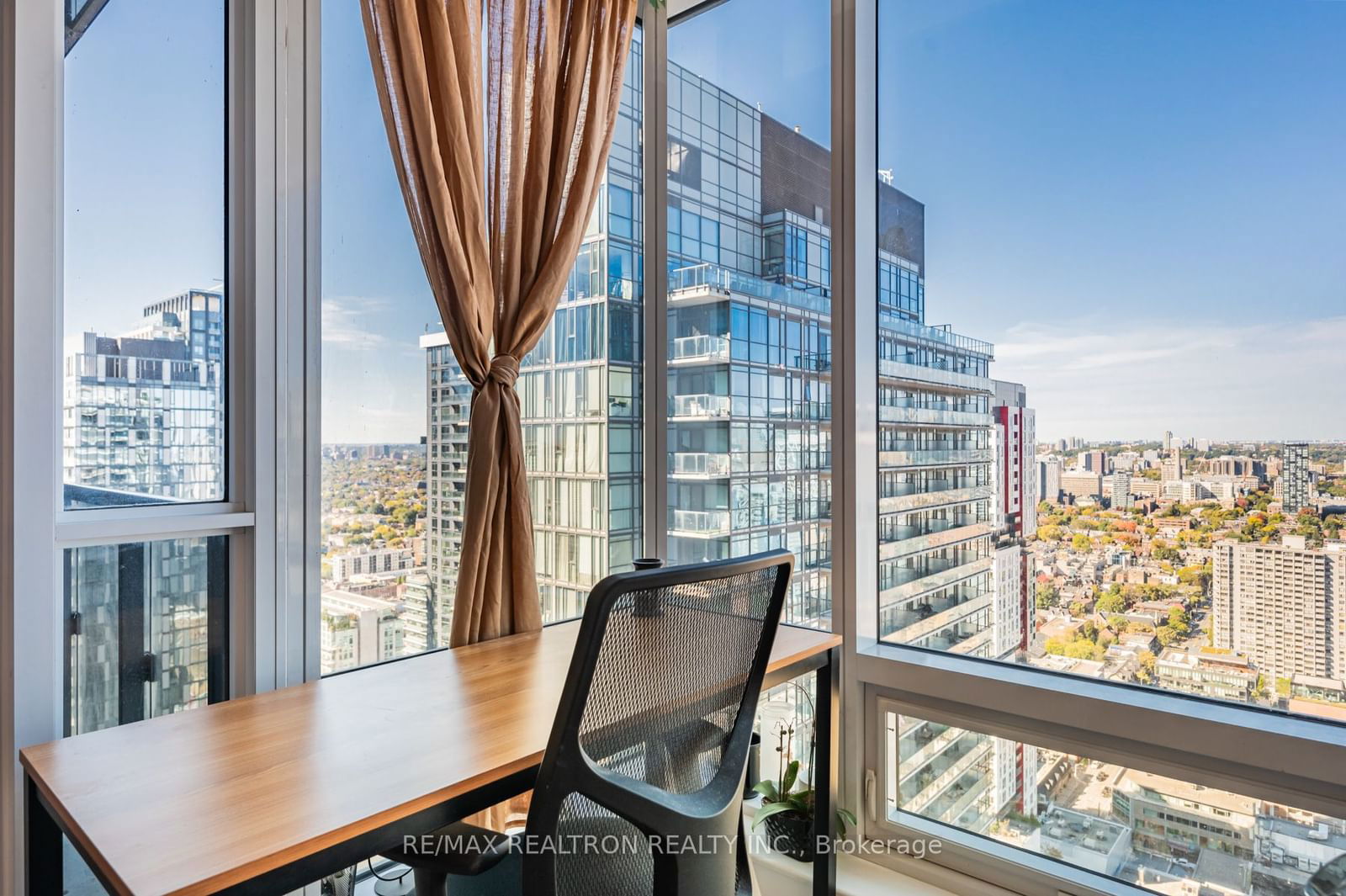 295 Adelaide St W, unit 4103 for rent