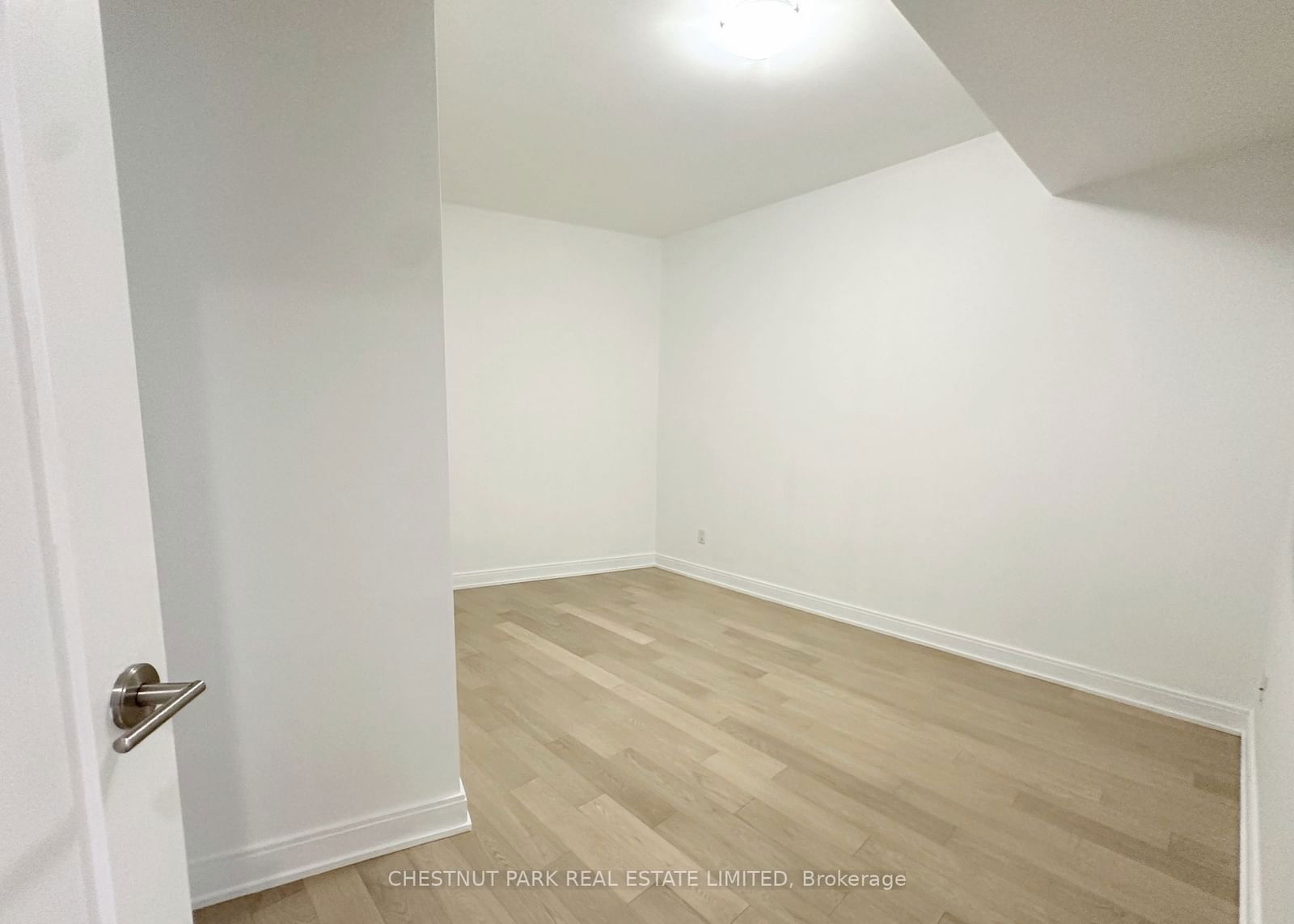 55 Front St E, unit 519 for rent