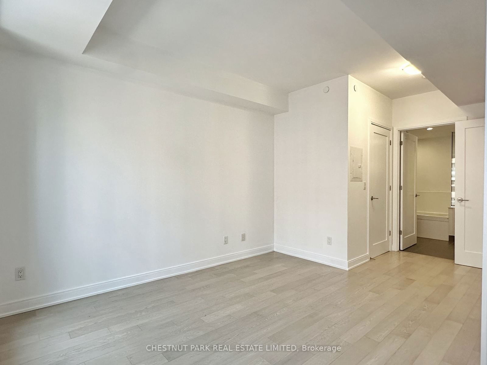 55 Front St E, unit 519 for rent