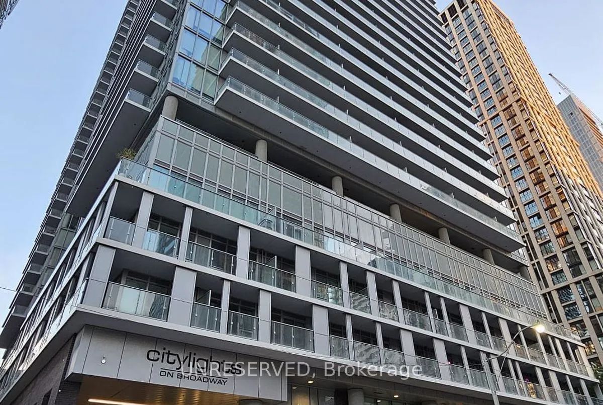 99 Broadway Ave, unit PH06 for rent