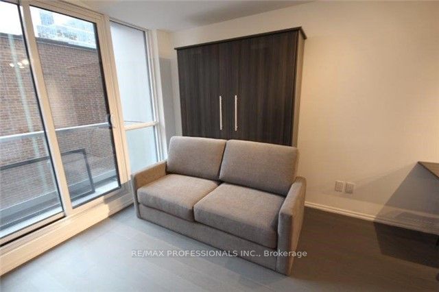 70 Temperance St, unit 1004 for rent