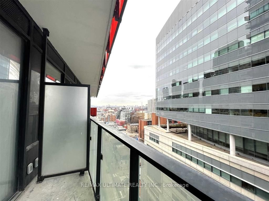 215 Queen St W, unit 1407 for rent