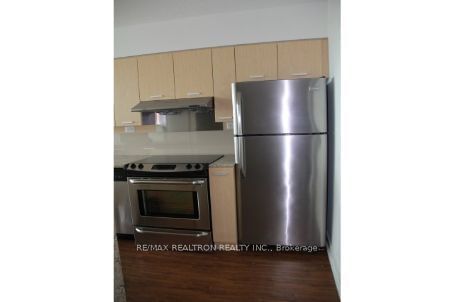 15 Singer Crt, unit 1206 for rent