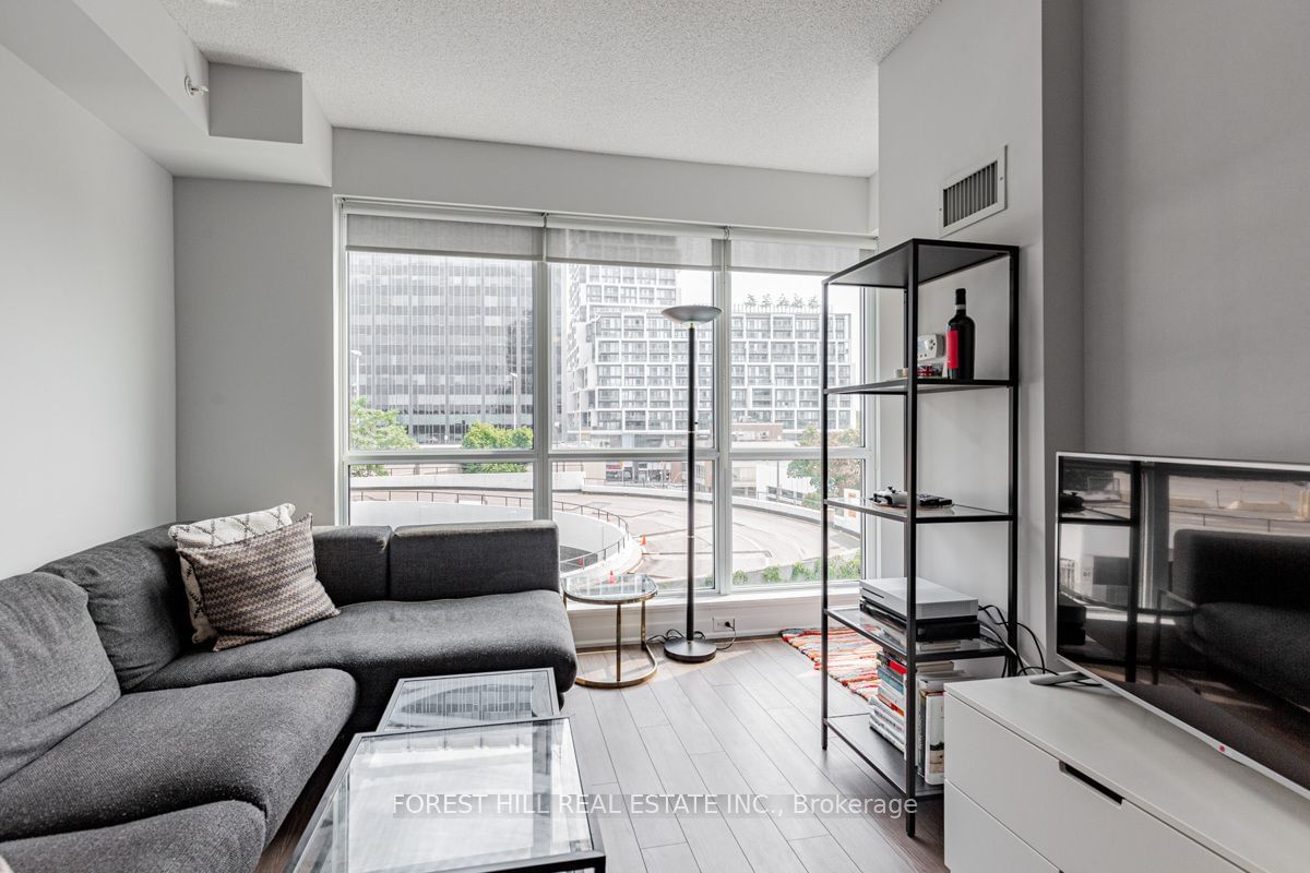 60 Berwick Ave, unit 501 for sale