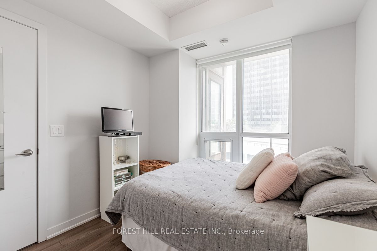 60 Berwick Ave, unit 501 for sale