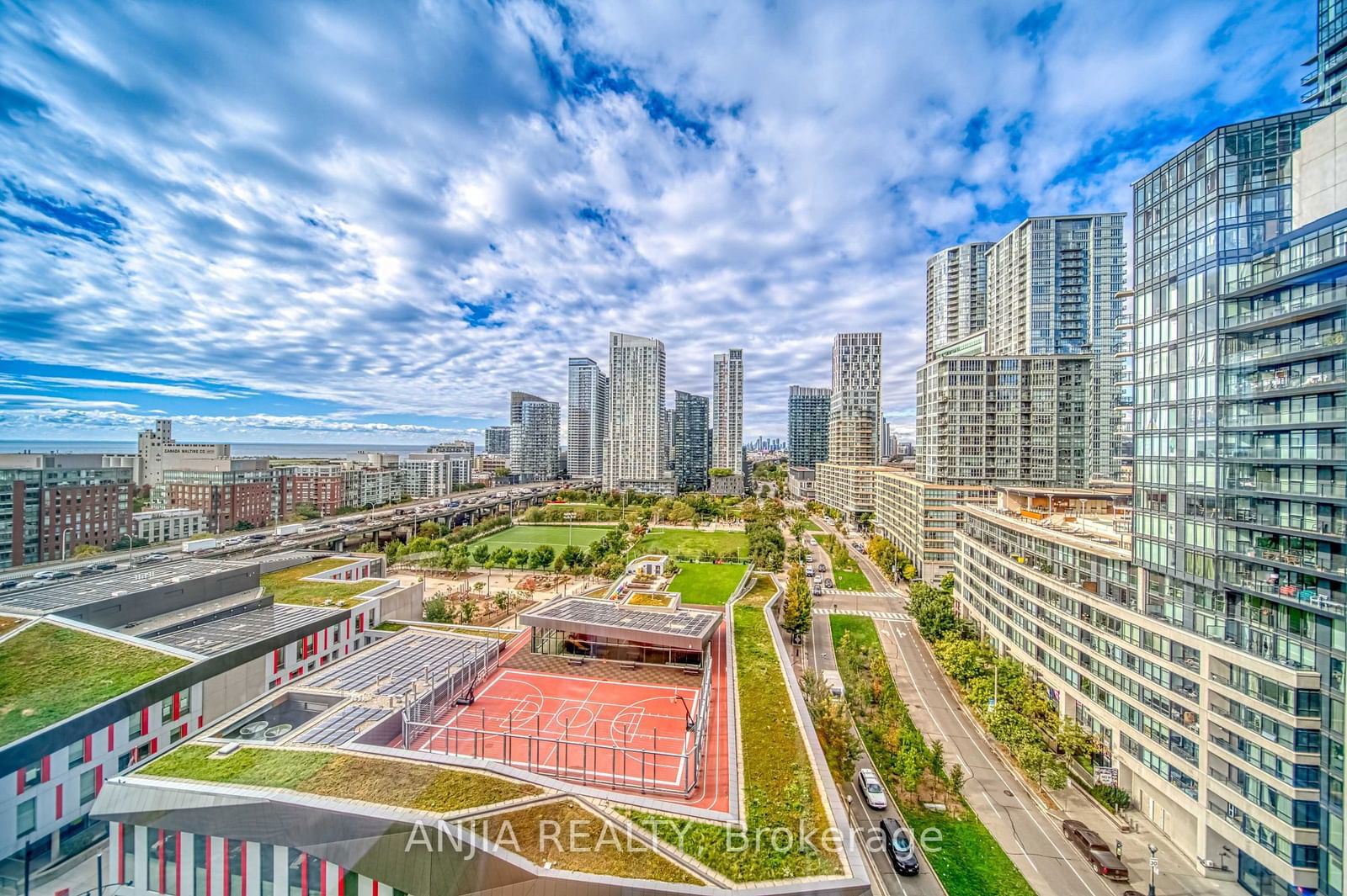 15 Fort York Blvd, unit 1803 for sale