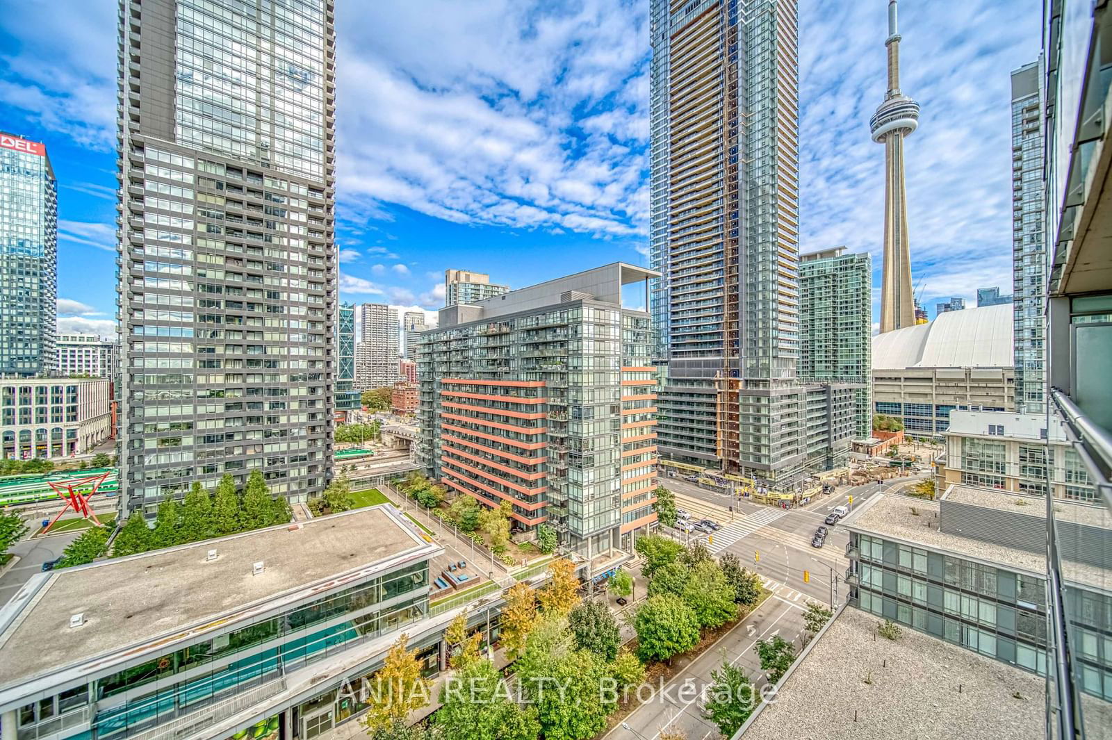 15 Fort York Blvd, unit 1803 for sale