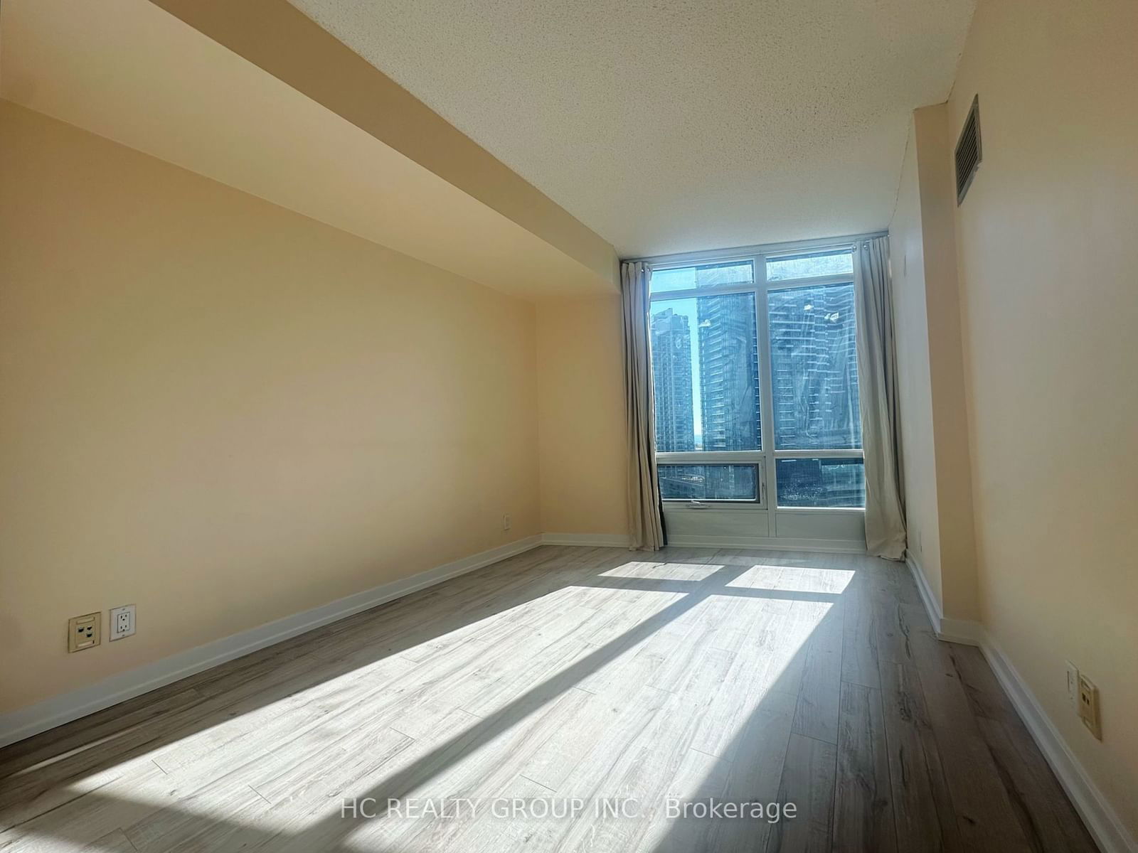 361 Front St W, unit 2306 for rent