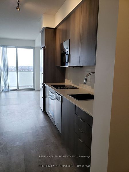 101 Erskine Ave, unit 3005 for rent