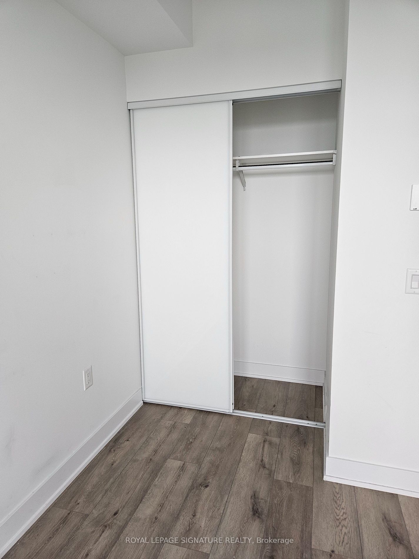 575 Bloor St E, unit 3403 for rent