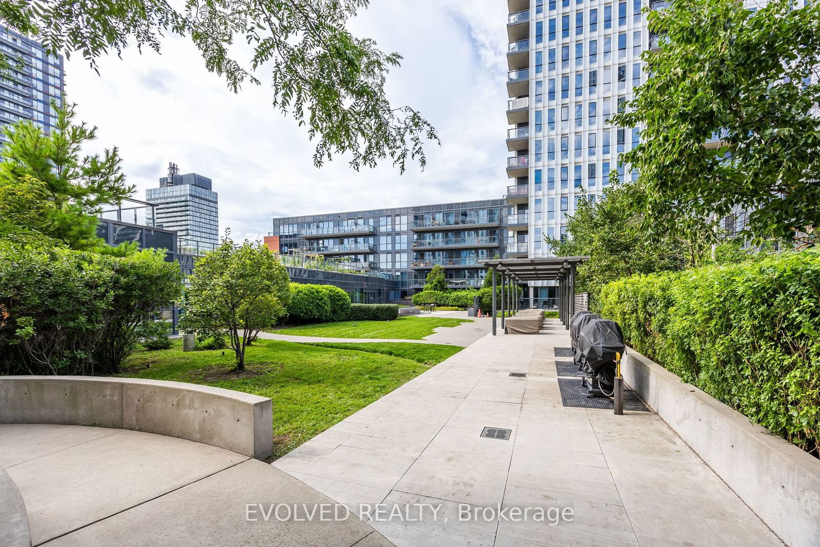 55 Regent Park Blvd, unit 527 for rent