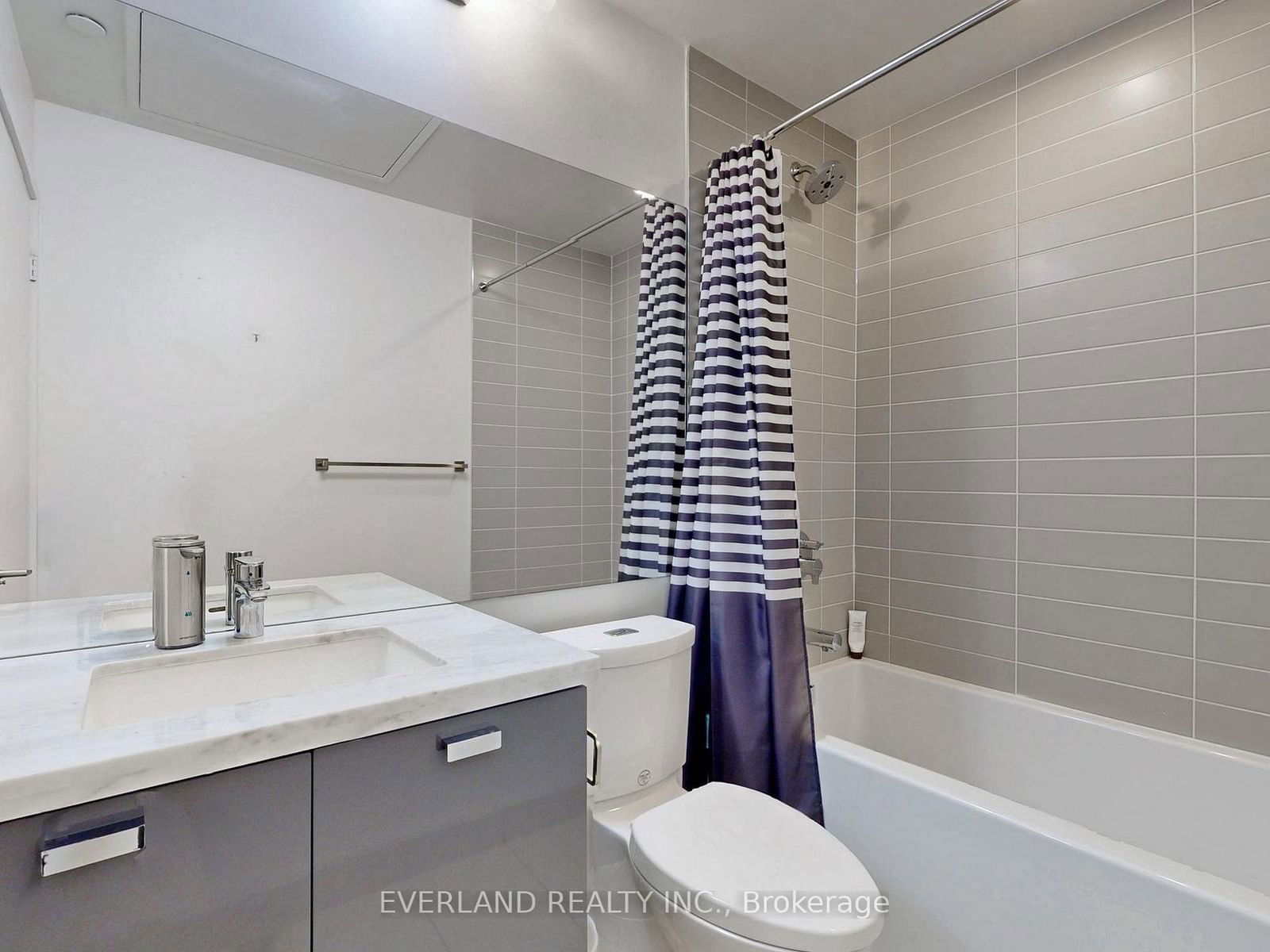 290 Adelaide St W, unit 2405 for sale