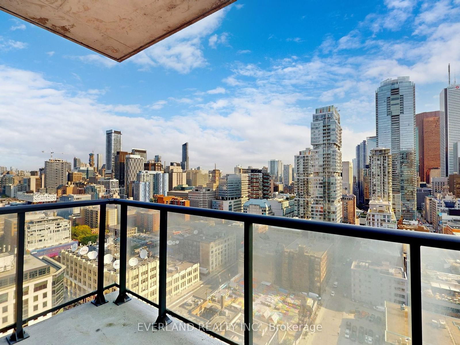 290 Adelaide St W, unit 2405 for sale