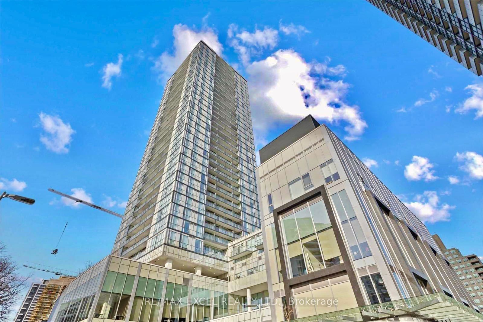 5180 Yonge St, unit 2104 for rent