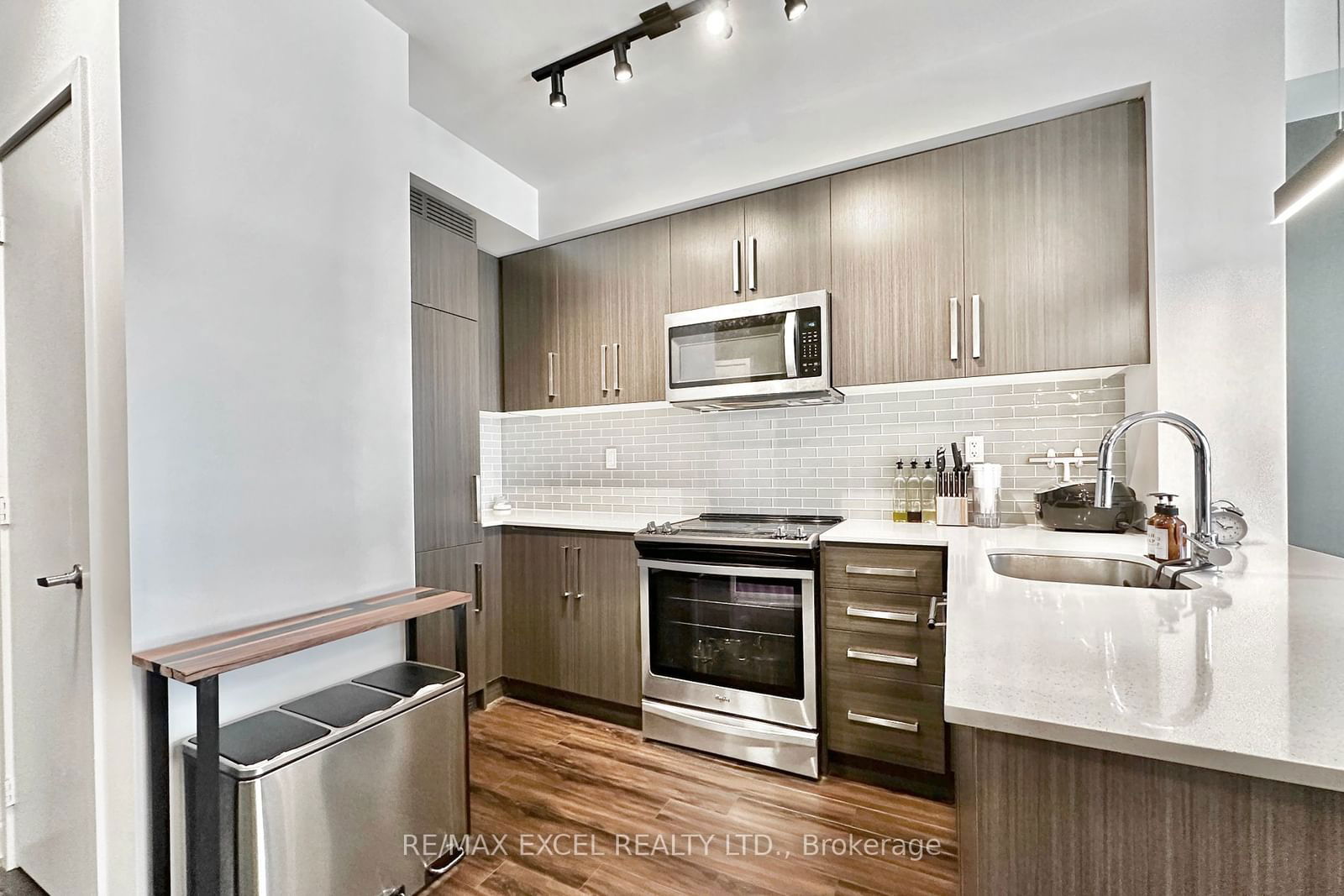 5180 Yonge St, unit 2104 for rent