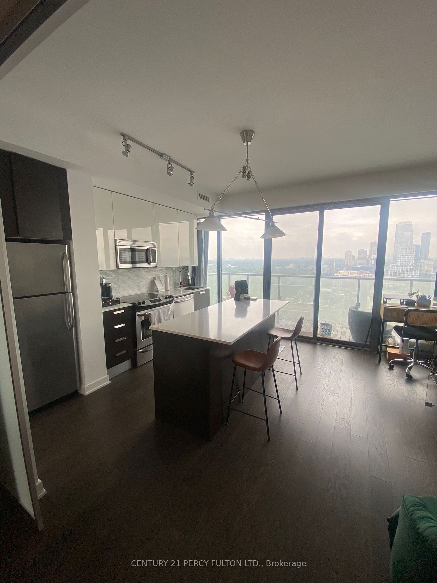 1815 Yonge St, unit 2505 for rent