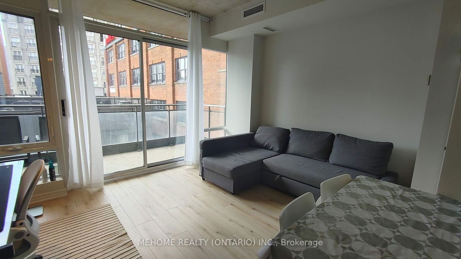 127 Queen St E, unit 409 for rent