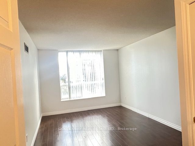 29 Pemberton Ave, unit 408 for rent