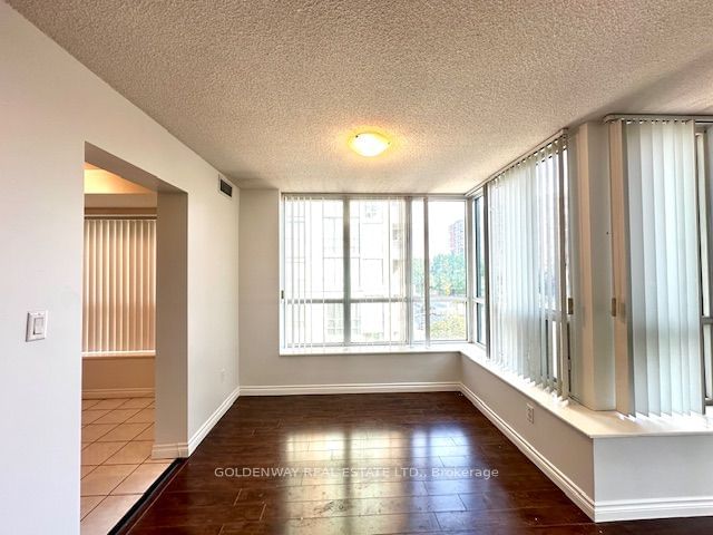 29 Pemberton Ave, unit 408 for rent