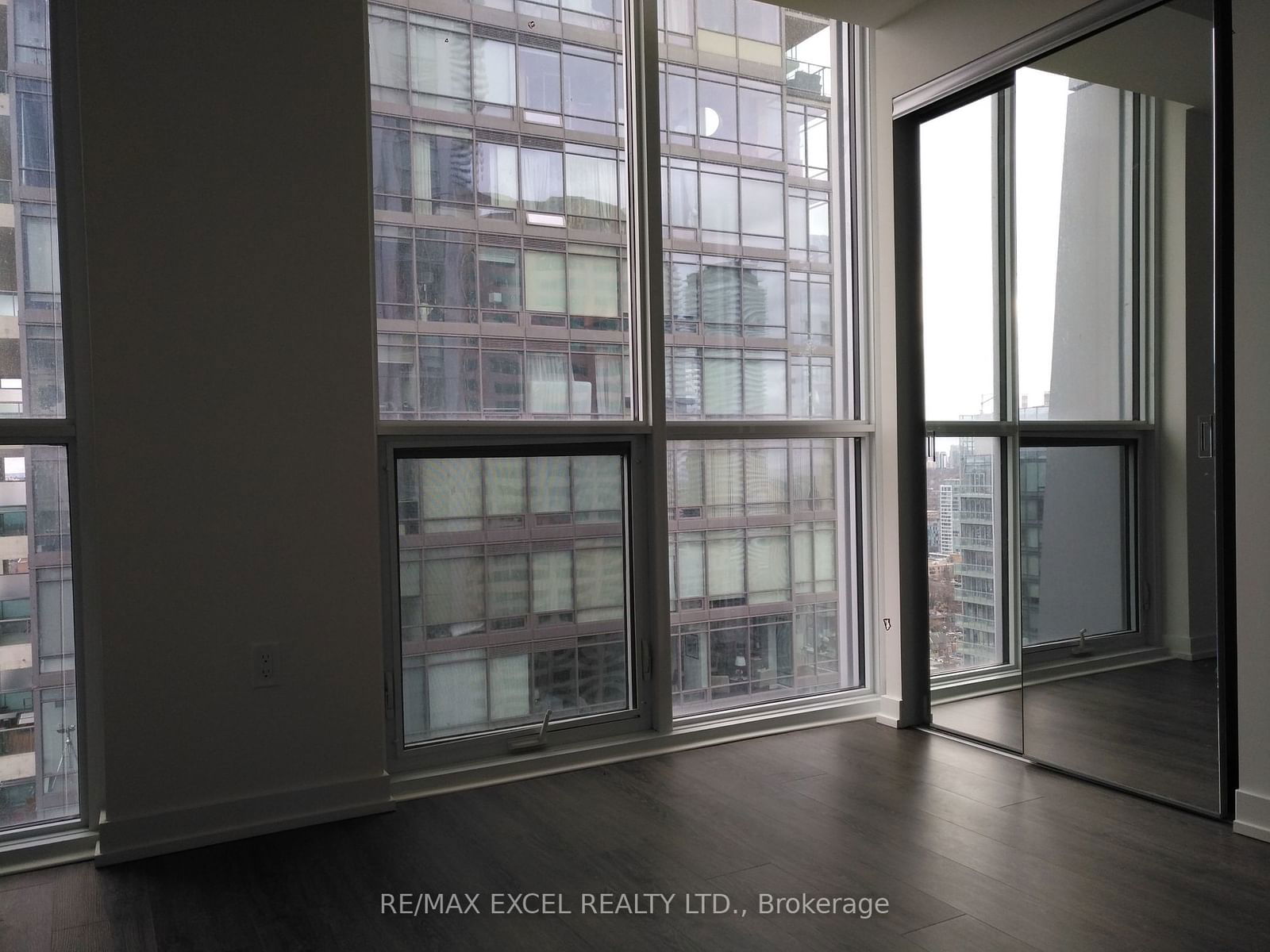 1 Yorkville Ave, unit 2806 for rent