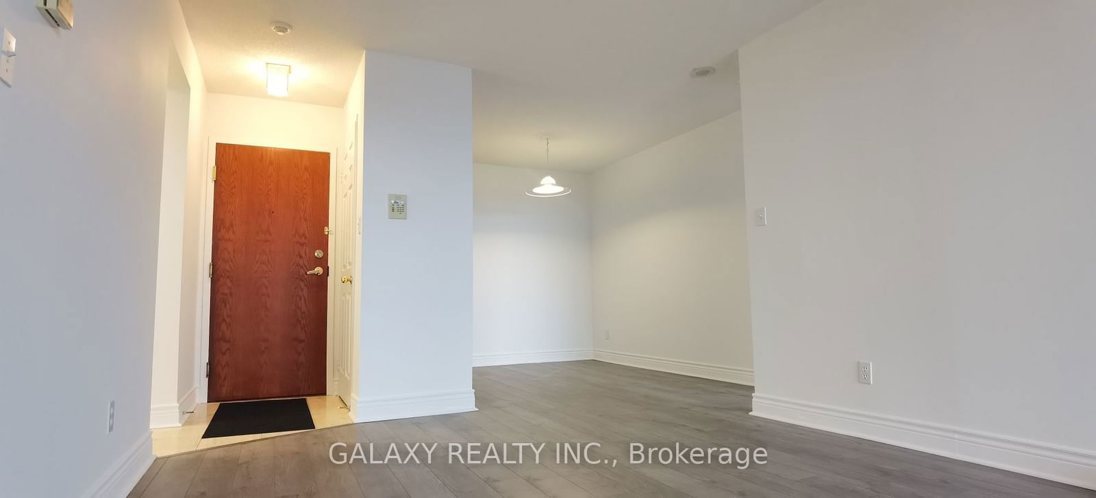 18 Hillcrest Ave, unit 2204 for rent