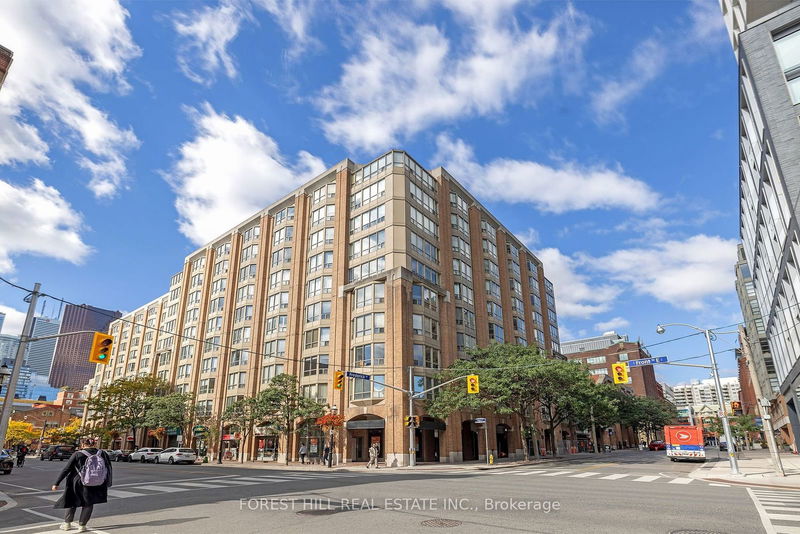 160 Frederick St, unit 402 for rent