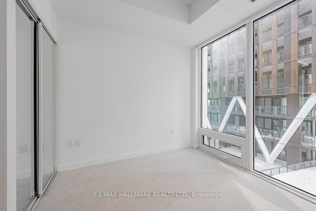 121 St Patrick St, unit 1420 for rent