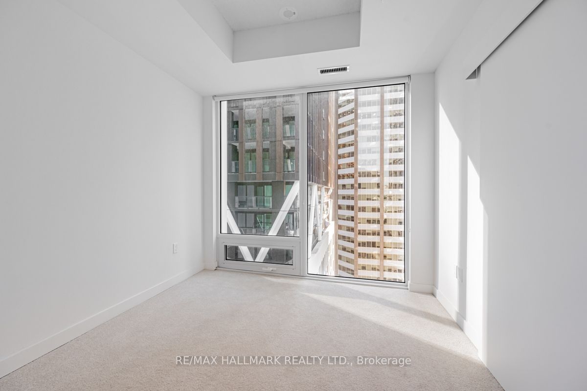 121 St Patrick St, unit 1420 for rent