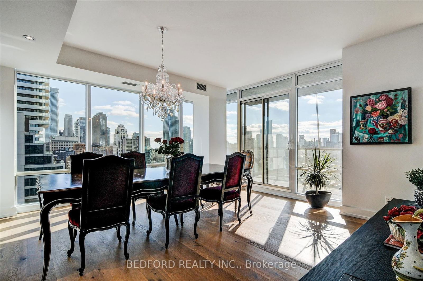 1 Bedford Rd, unit 2001 for sale