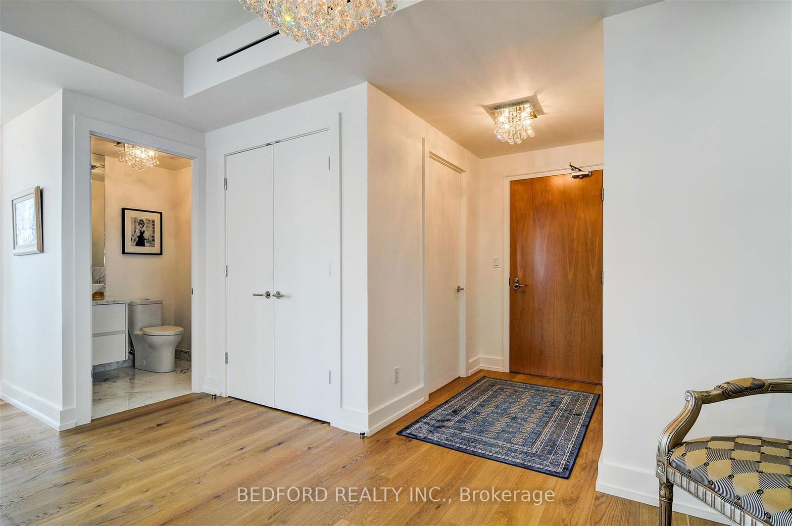 1 Bedford Rd, unit 2001 for sale