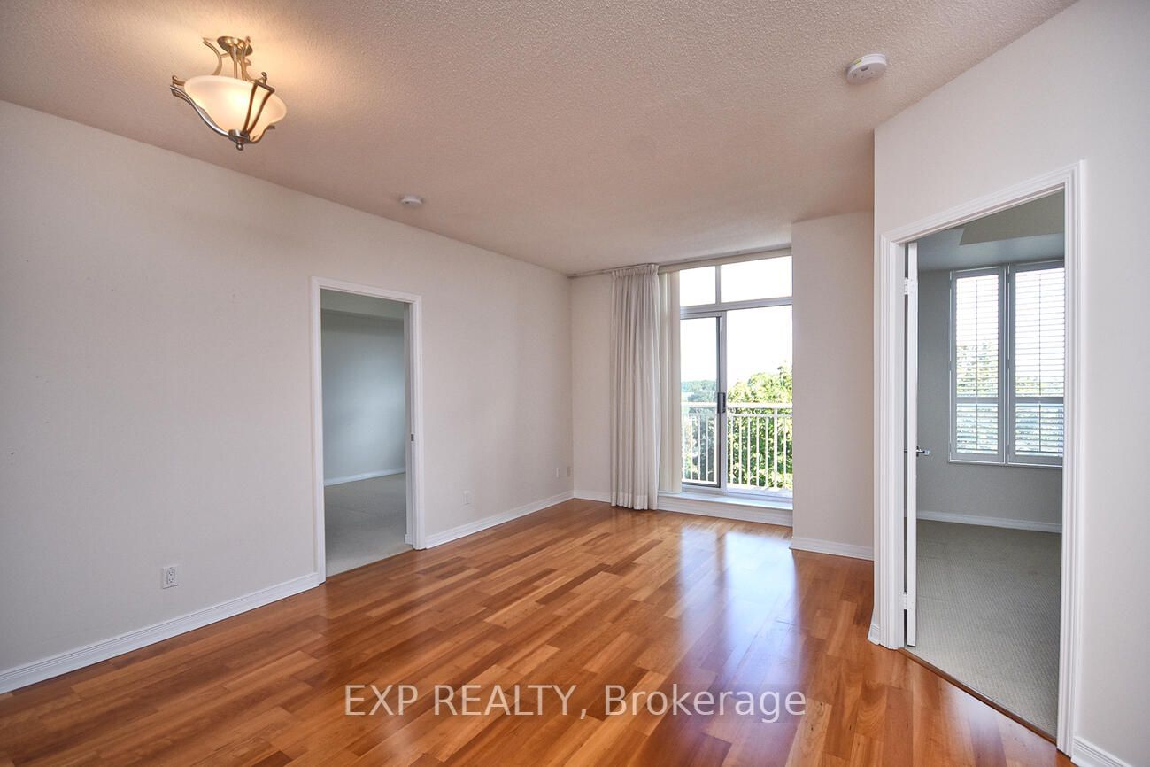 485 Rosewell Ave E, unit 510 for rent