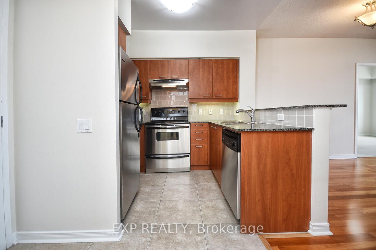 485 Rosewell Ave E, unit 510 for rent