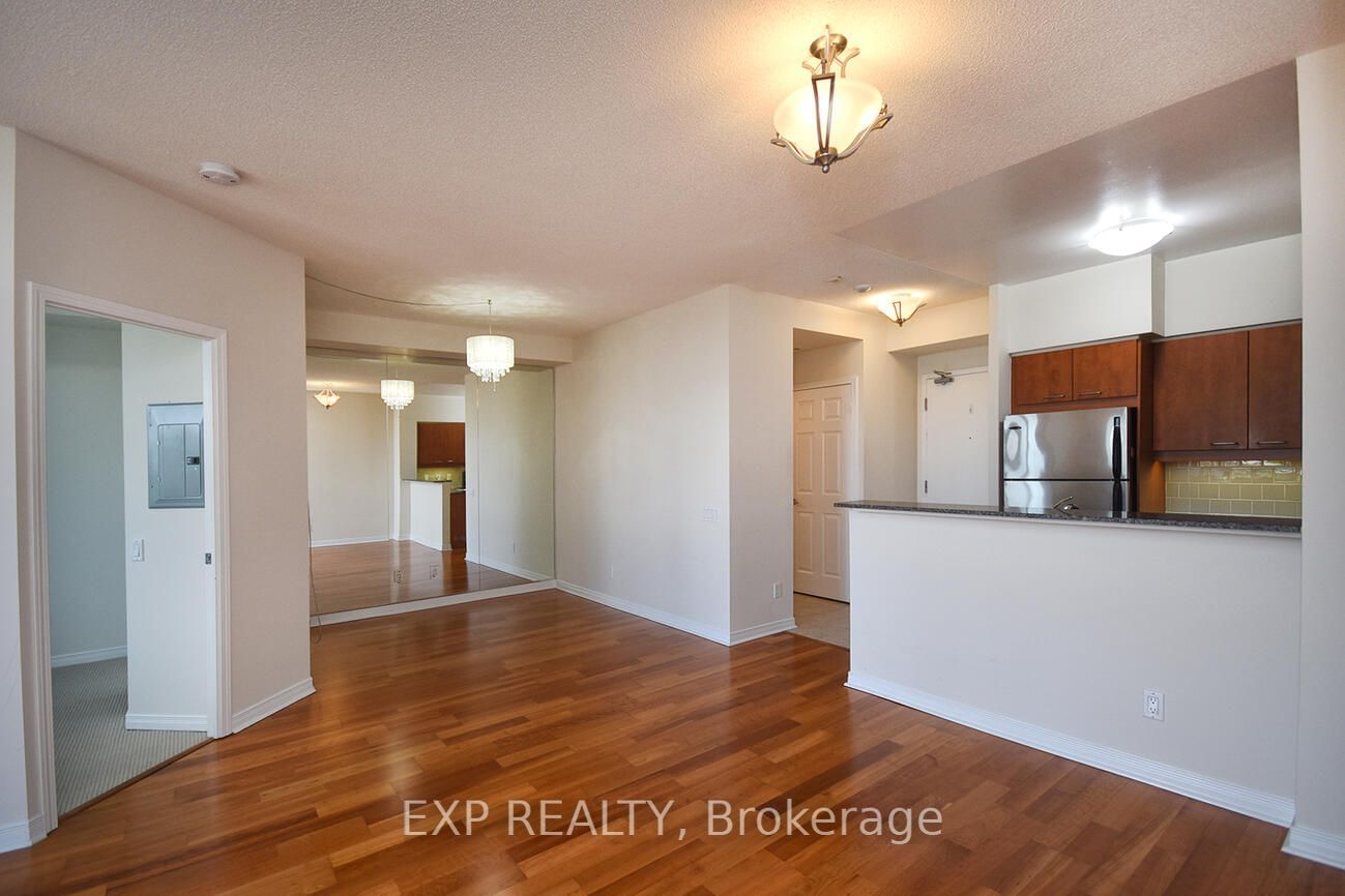 485 Rosewell Ave E, unit 510 for rent