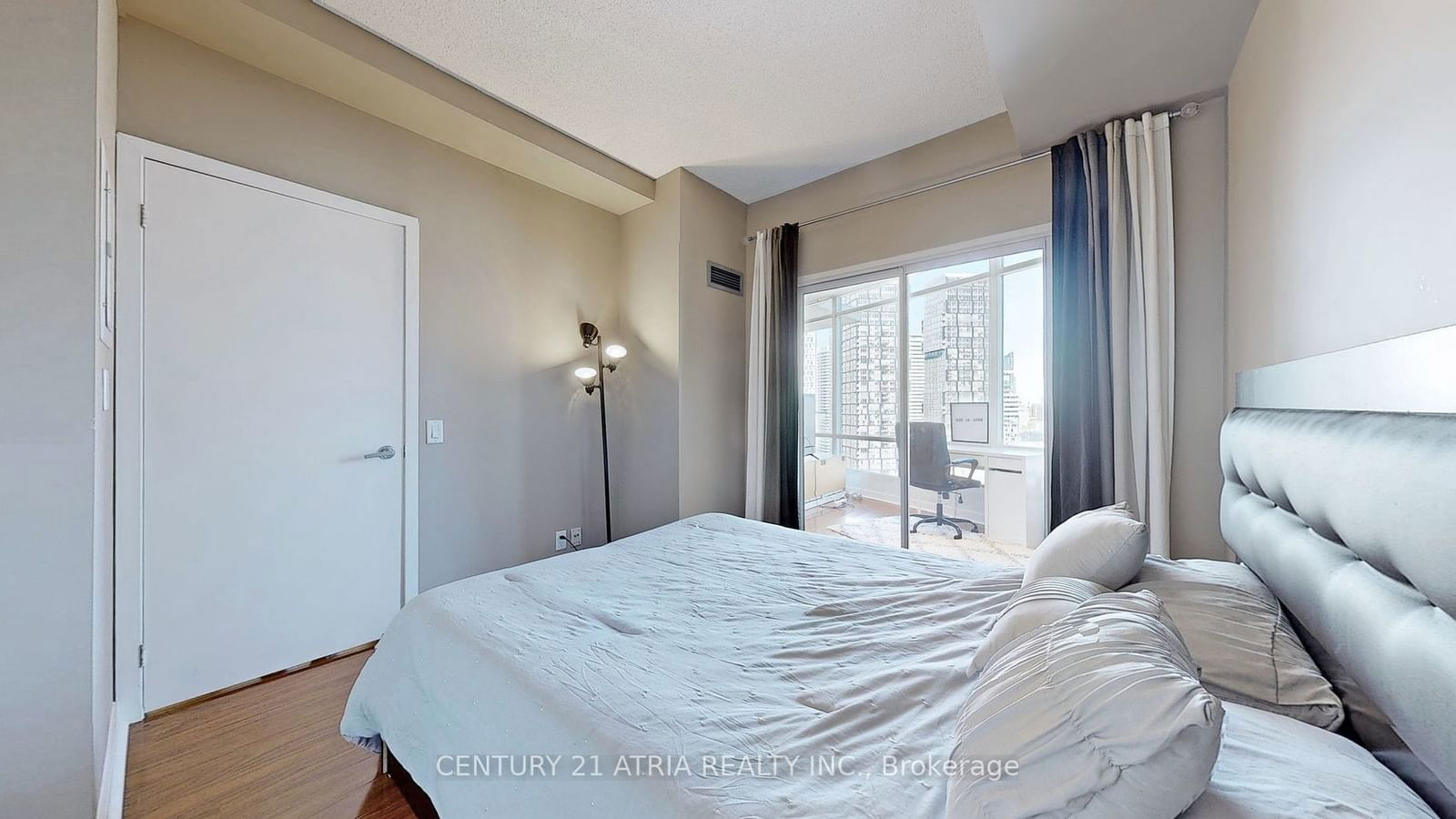 361 Front St W, unit 3702 for sale