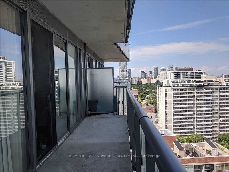 1815 Yonge St, unit 1907 for rent