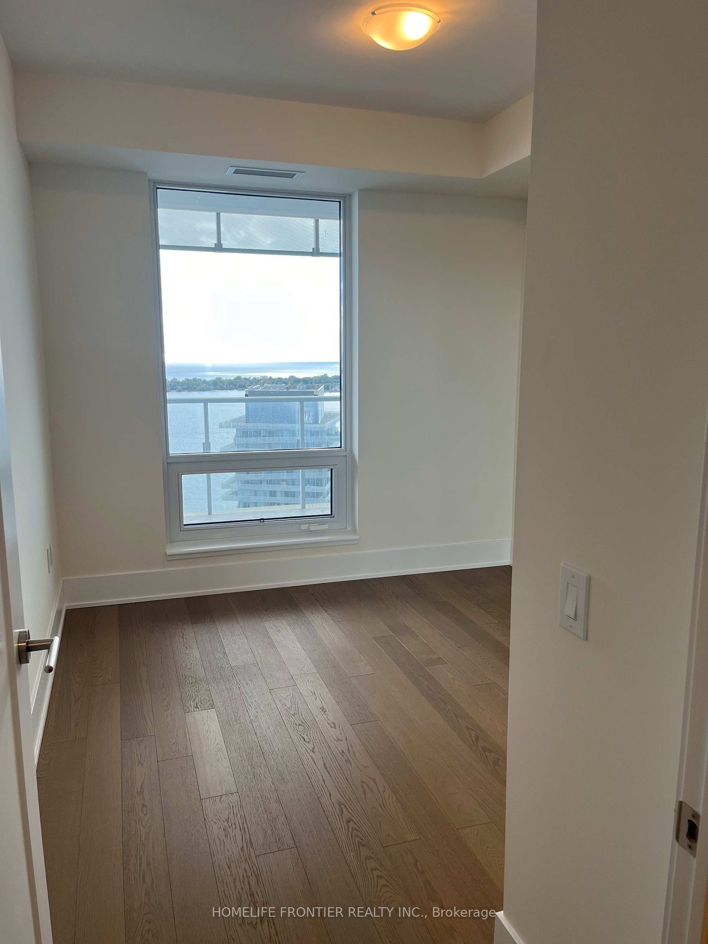 28 Freeland St, unit 3901 for sale