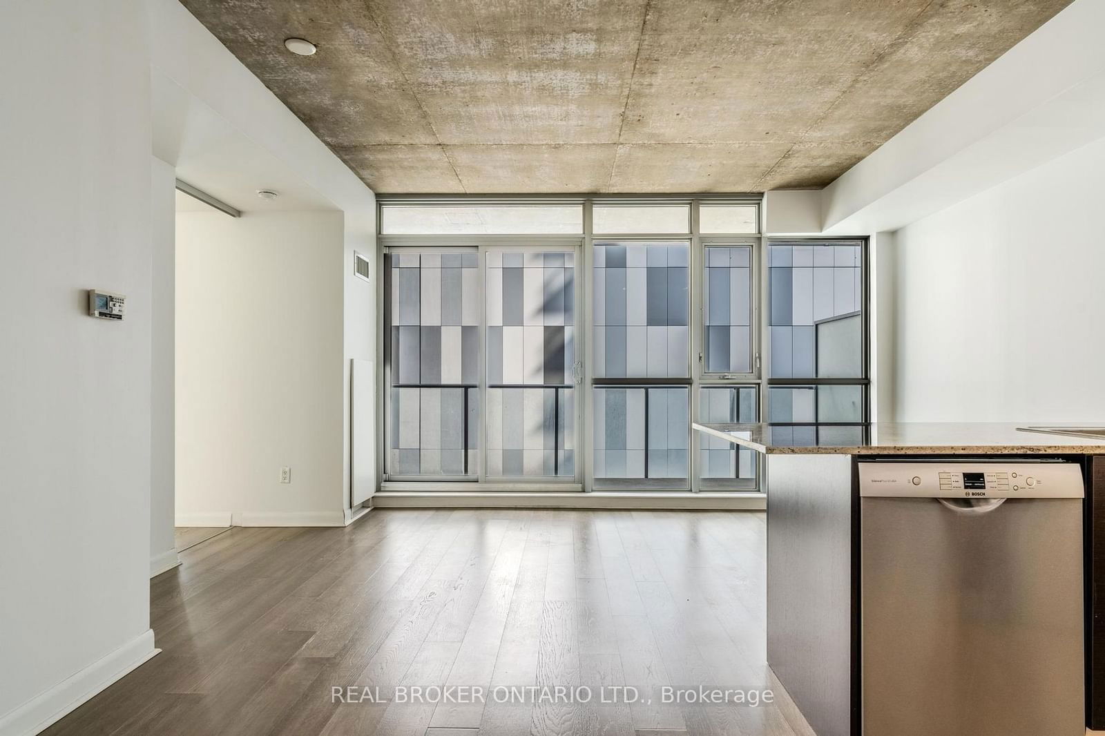 375 King St W, unit 2906 for sale