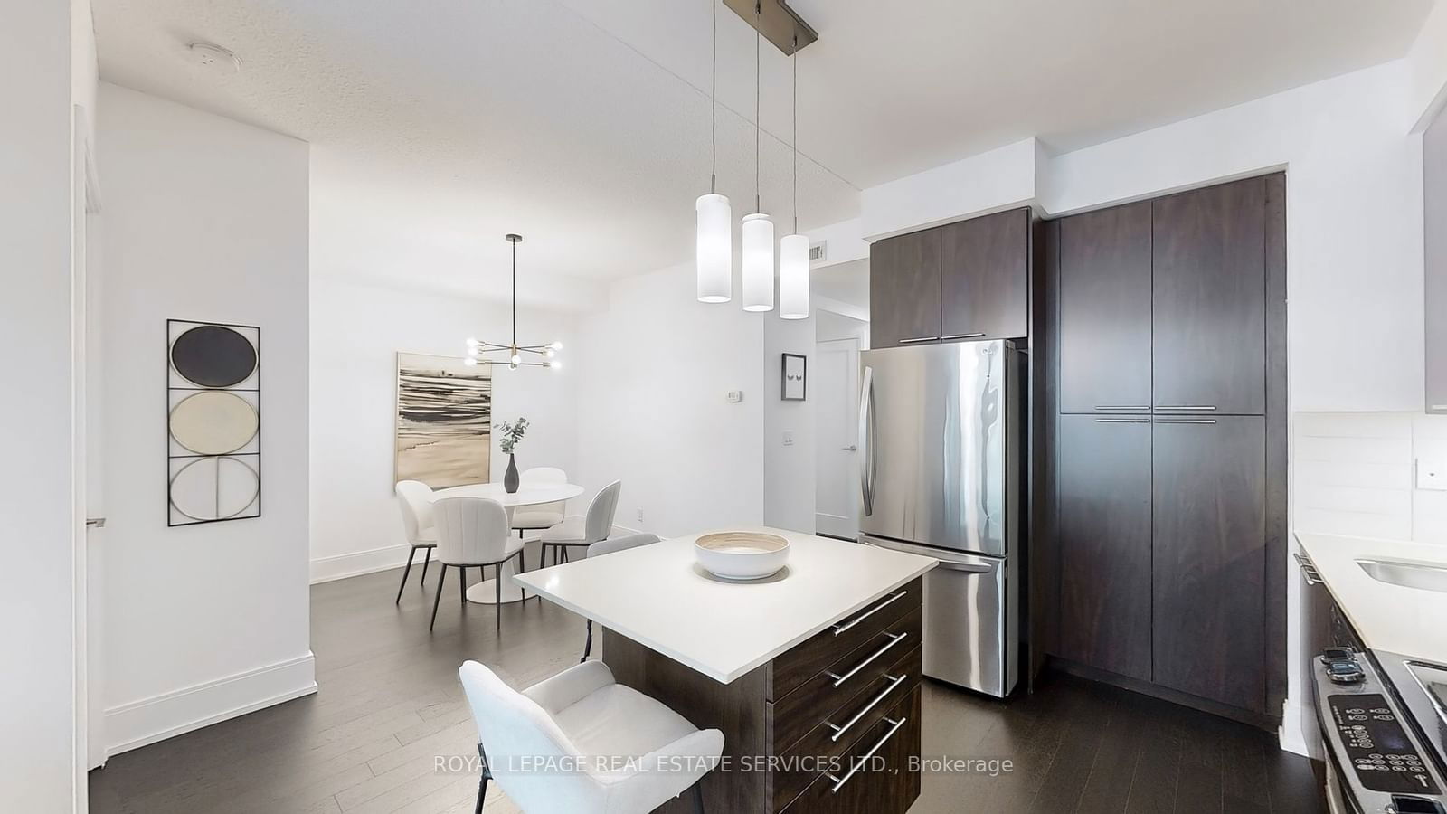 25 Broadway Ave, unit 1806 for sale