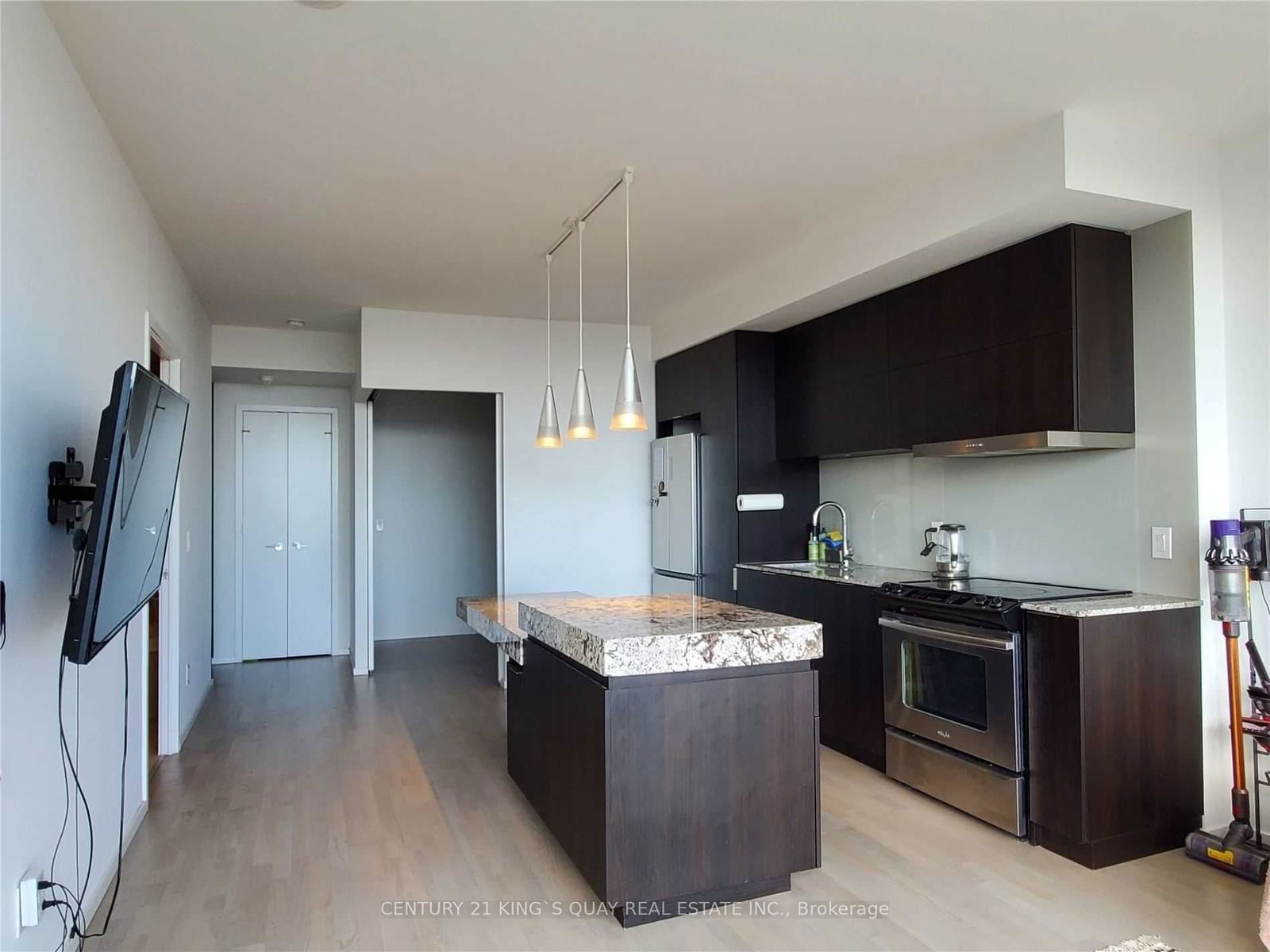 101 Charles St E, unit 3502 for rent