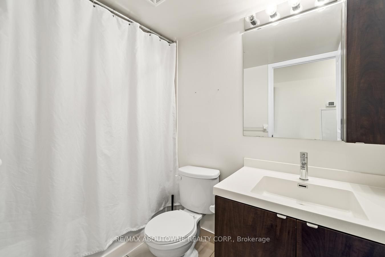 352 Front St W, unit 612 for rent